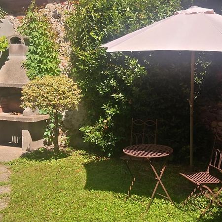 Residenza Esse Villa Angera Buitenkant foto