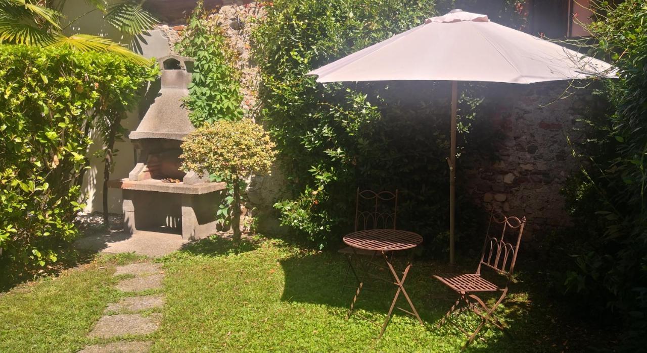 Residenza Esse Villa Angera Buitenkant foto