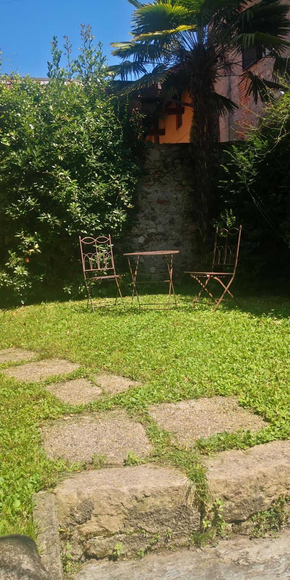 Residenza Esse Villa Angera Buitenkant foto